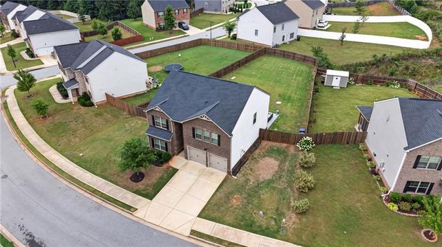 135 Twin Lakes Drive, Covington, GA 30016