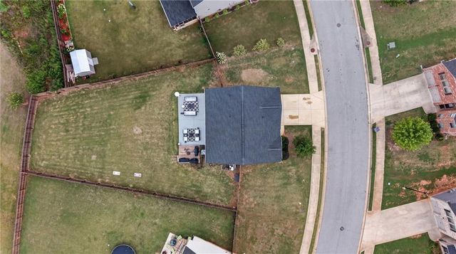 135 Twin Lakes Drive, Covington, GA 30016