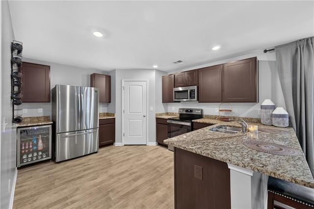 135 Twin Lakes Drive, Covington, GA 30016