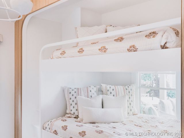 34 Firefly Lane, Carlton Landing, OK 74432