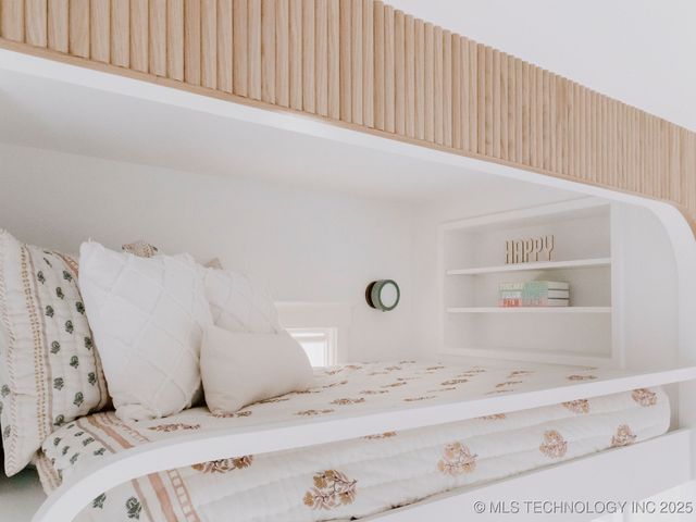 34 Firefly Lane, Carlton Landing, OK 74432