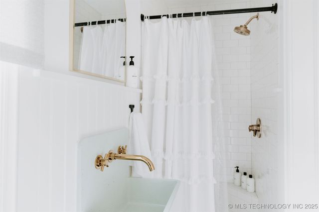 34 Firefly Lane, Carlton Landing, OK 74432