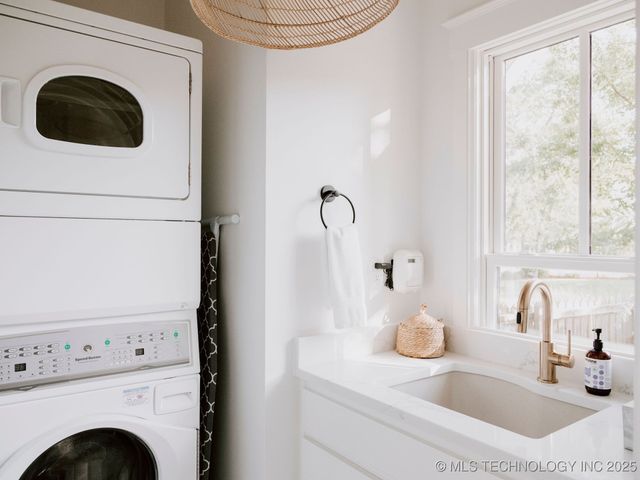 34 Firefly Lane, Carlton Landing, OK 74432