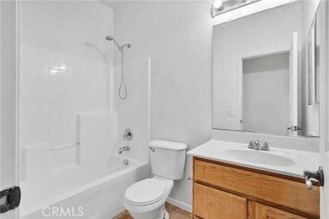 11843 Desert Glen, Adelanto, CA 92301