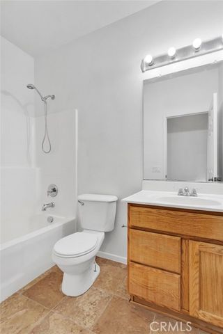 11843 Desert Glen, Adelanto, CA 92301