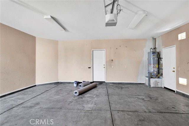 11843 Desert Glen, Adelanto, CA 92301