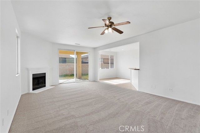 11843 Desert Glen, Adelanto, CA 92301