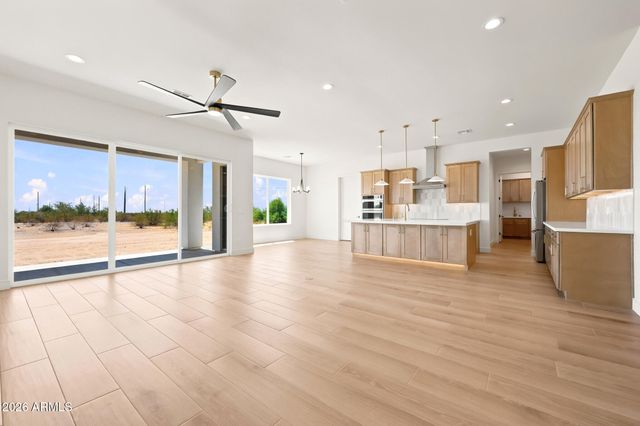 28243 N 220TH Drive, Wittmann, AZ 85361