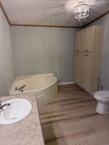 621 Cook Rd, Portland, TN 37148