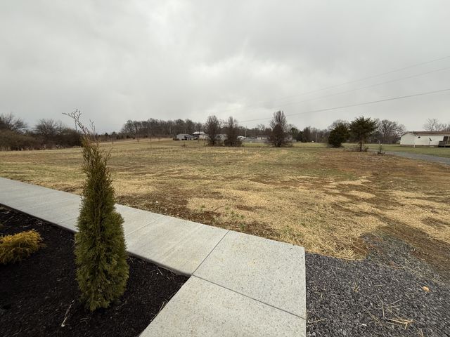 621 Cook Rd, Portland, TN 37148