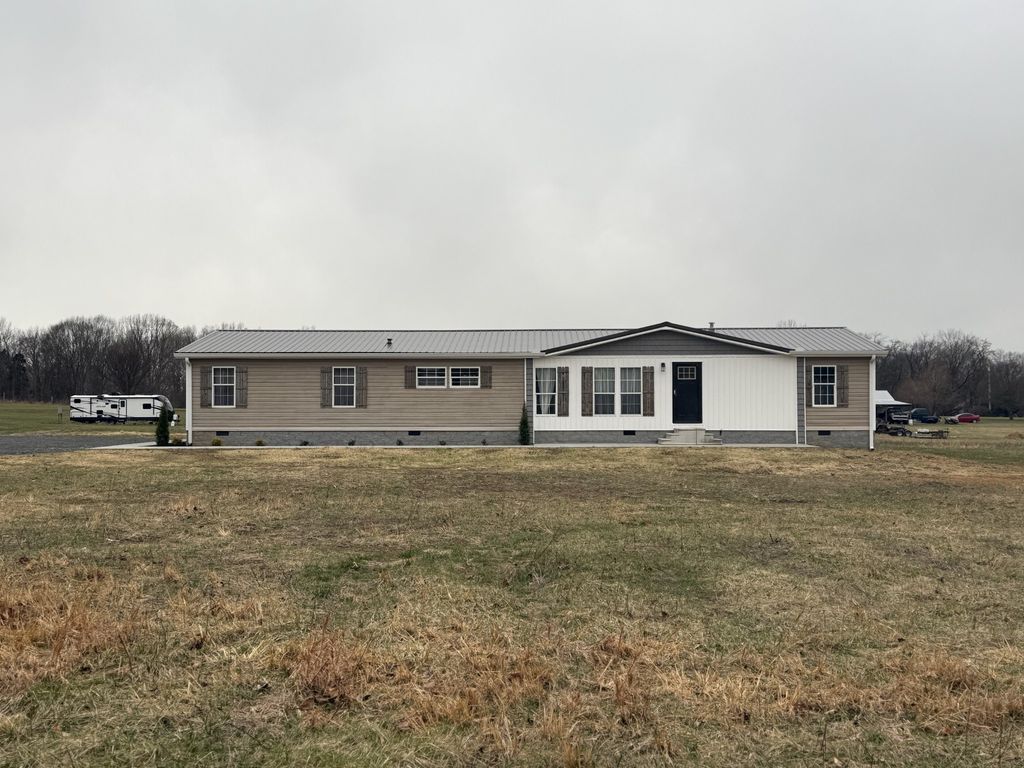 621 Cook Rd, Portland, TN 37148