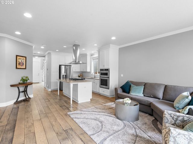 12419 Nw MILLFORD St, Portland, OR 97229