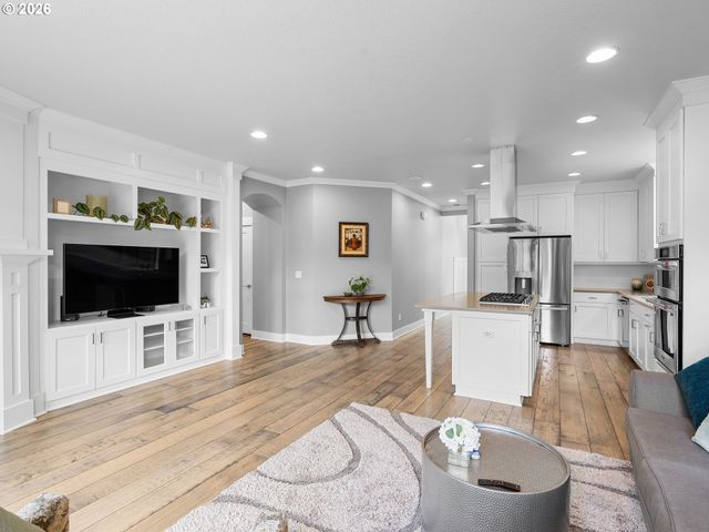 12419 Nw MILLFORD St, Portland, OR 97229