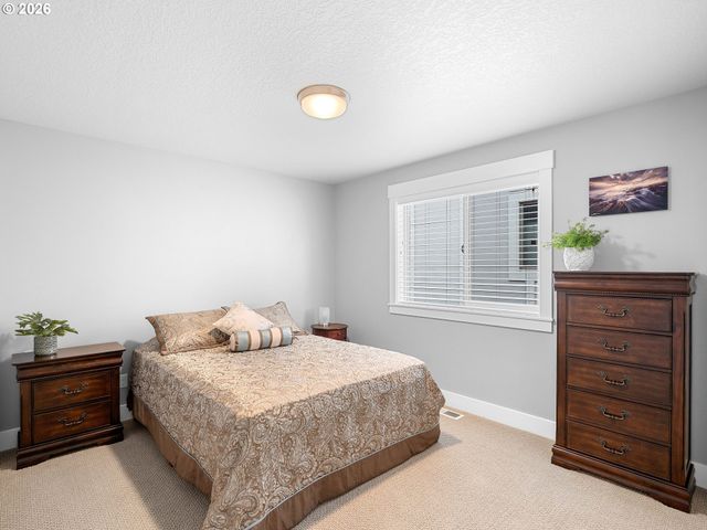 12419 Nw MILLFORD St, Portland, OR 97229