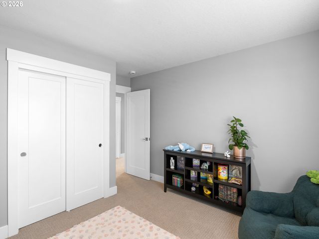 12419 Nw MILLFORD St, Portland, OR 97229