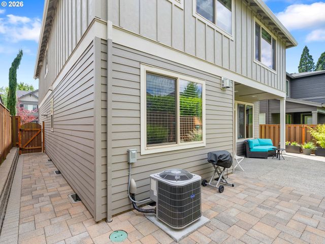 12419 Nw MILLFORD St, Portland, OR 97229