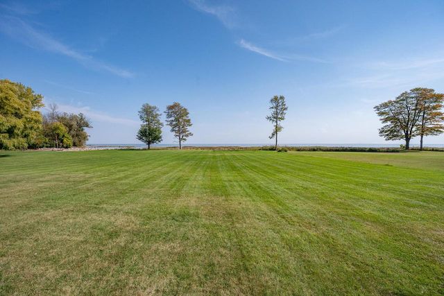 5286 COUNTY ROAD N, Oconto, WI 54153