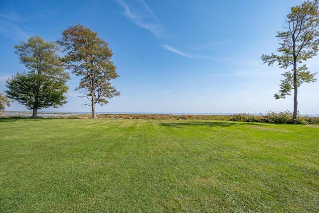 5286 COUNTY ROAD N, Oconto, WI 54153