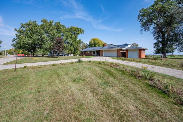 5286 COUNTY ROAD N, Oconto, WI 54153