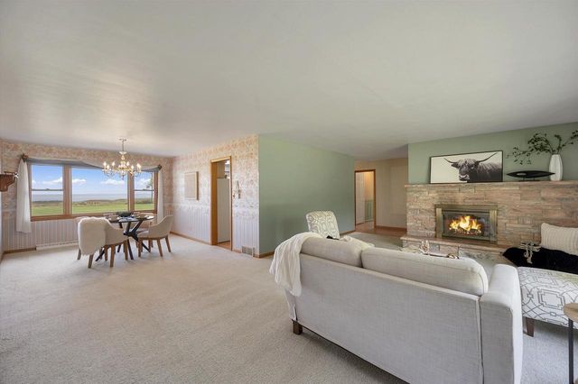 5286 COUNTY ROAD N, Oconto, WI 54153