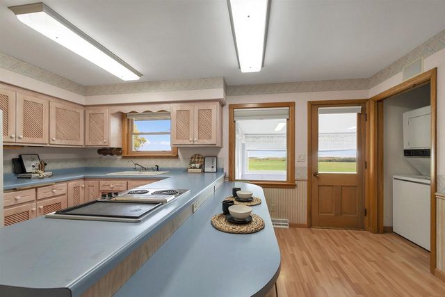 5286 COUNTY ROAD N, Oconto, WI 54153