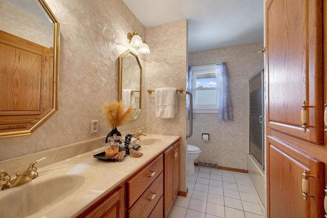 5286 COUNTY ROAD N, Oconto, WI 54153