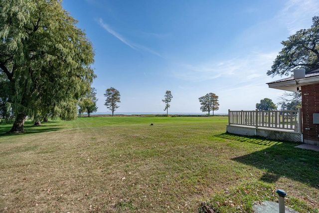 5286 COUNTY ROAD N, Oconto, WI 54153