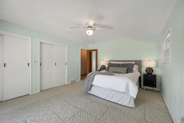 5286 COUNTY ROAD N, Oconto, WI 54153