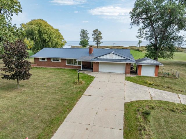 5286 COUNTY ROAD N, Oconto, WI 54153