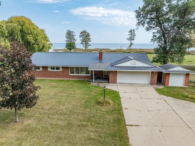 5286 COUNTY ROAD N, Oconto, WI 54153