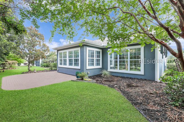 18 Sundome Ct, Bluffton, SC 29909