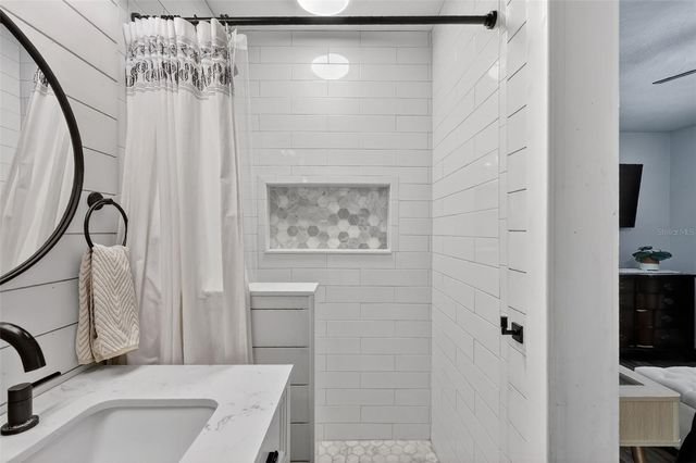 1219 OAK DR., Leesburg, FL 34748