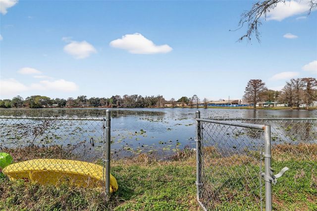 1219 OAK DR., Leesburg, FL 34748