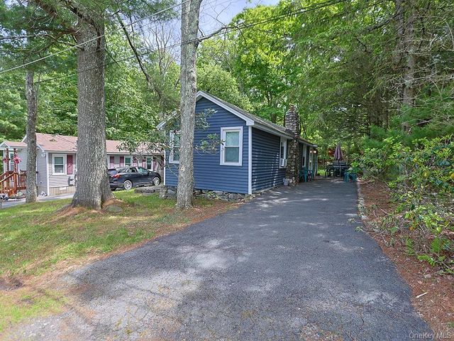 4 Spruce Street E, Wurtsboro, NY 12790