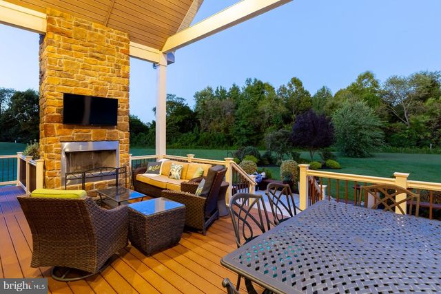 742 RATTLING RUN RD, Mickleton, NJ 08056
