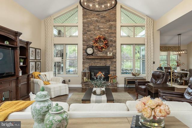 742 RATTLING RUN RD, Mickleton, NJ 08056