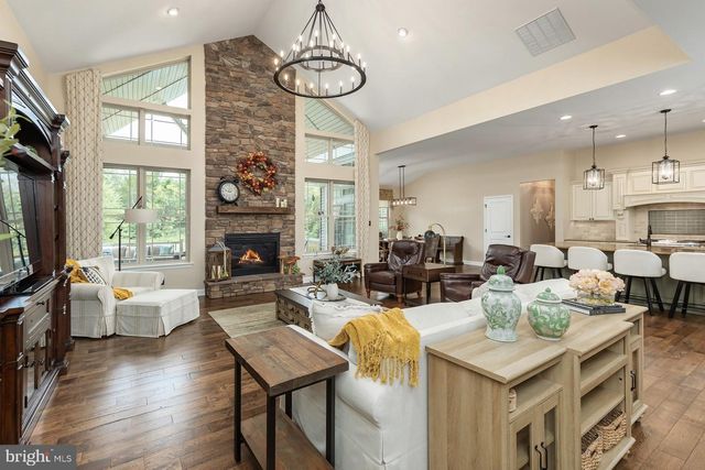 742 RATTLING RUN RD, Mickleton, NJ 08056