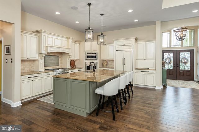 742 RATTLING RUN RD, Mickleton, NJ 08056