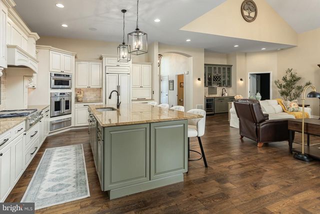 742 RATTLING RUN RD, Mickleton, NJ 08056