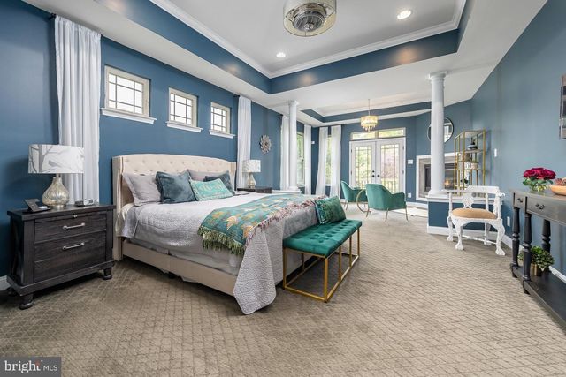742 RATTLING RUN RD, Mickleton, NJ 08056