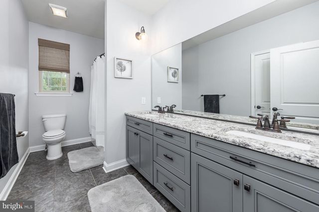 742 RATTLING RUN RD, Mickleton, NJ 08056