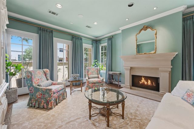 2605 Museum Way, Fort Worth, TX 76107