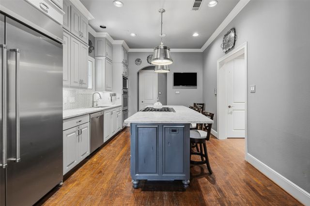 2605 Museum Way, Fort Worth, TX 76107