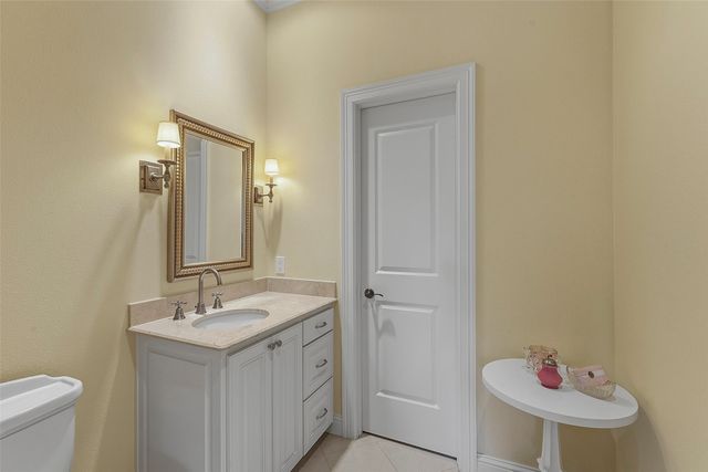 2605 Museum Way, Fort Worth, TX 76107
