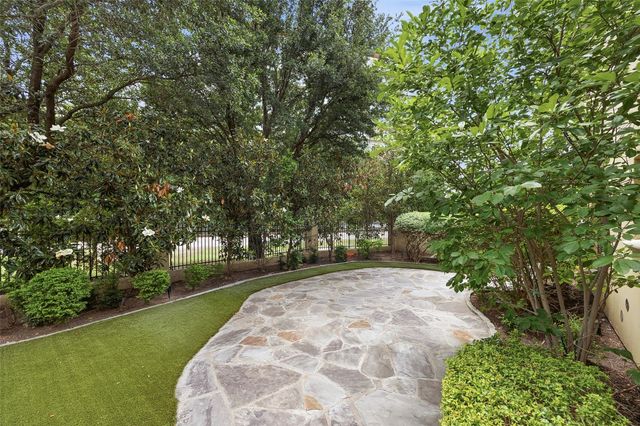2605 Museum Way, Fort Worth, TX 76107