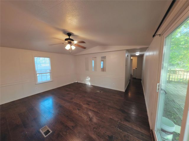 1504 Citation CIR A, Del Valle, TX 78617