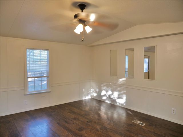1504 Citation CIR A, Del Valle, TX 78617