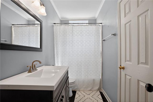 238 Harbor Pointe Drive, Stone Mountain, GA 30087