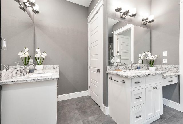 1740 Nina Lee Lane, Houston, TX 77018