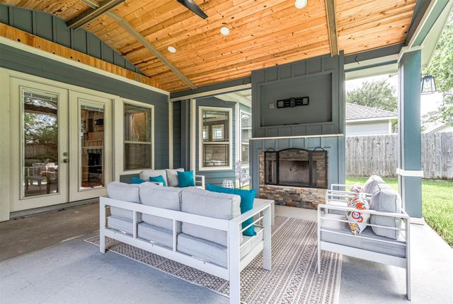 1740 Nina Lee Lane, Houston, TX 77018